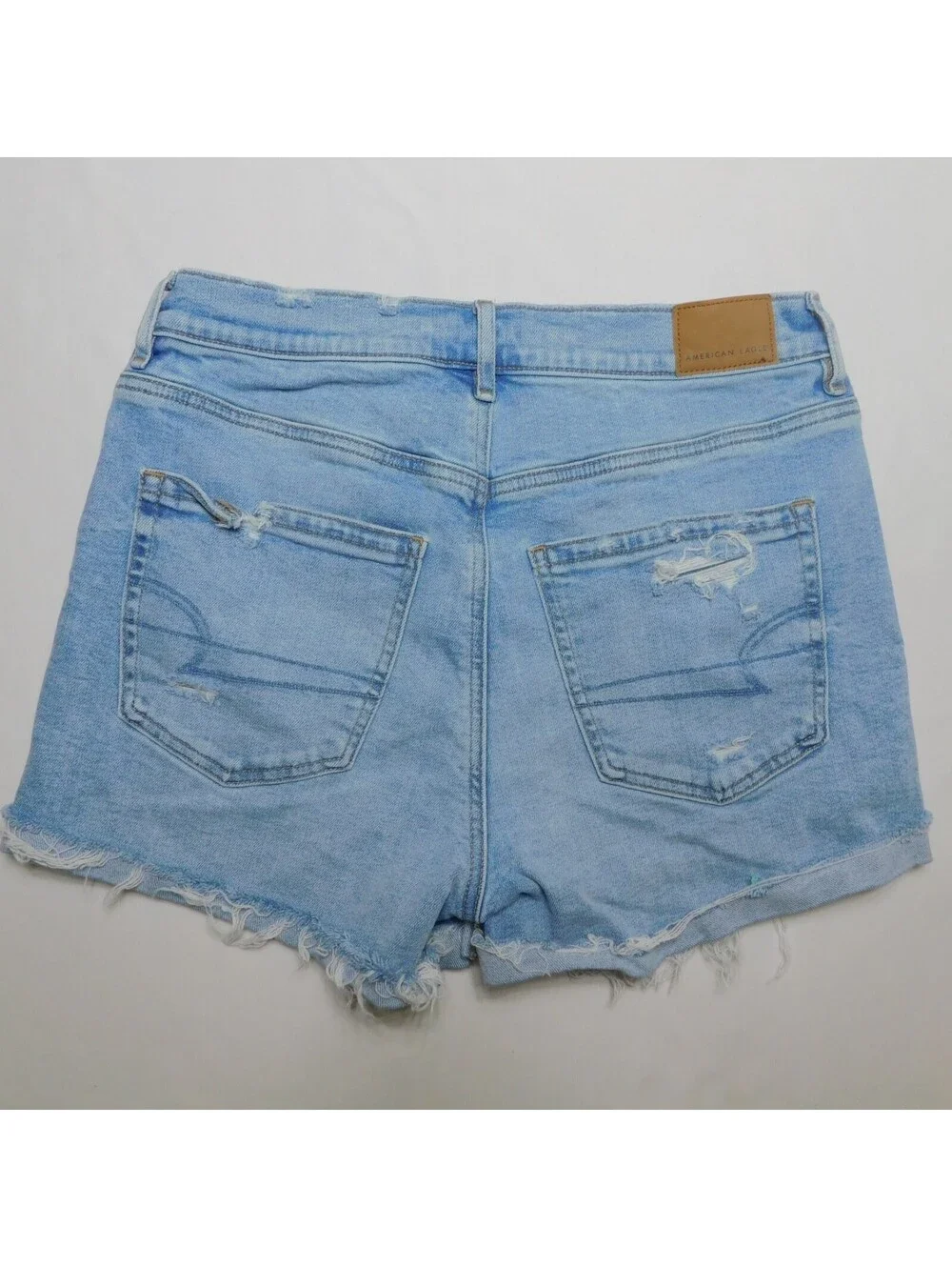 American Eagle Strigid Super High Waisted Distressed Denim Shorts Light Wash Siz